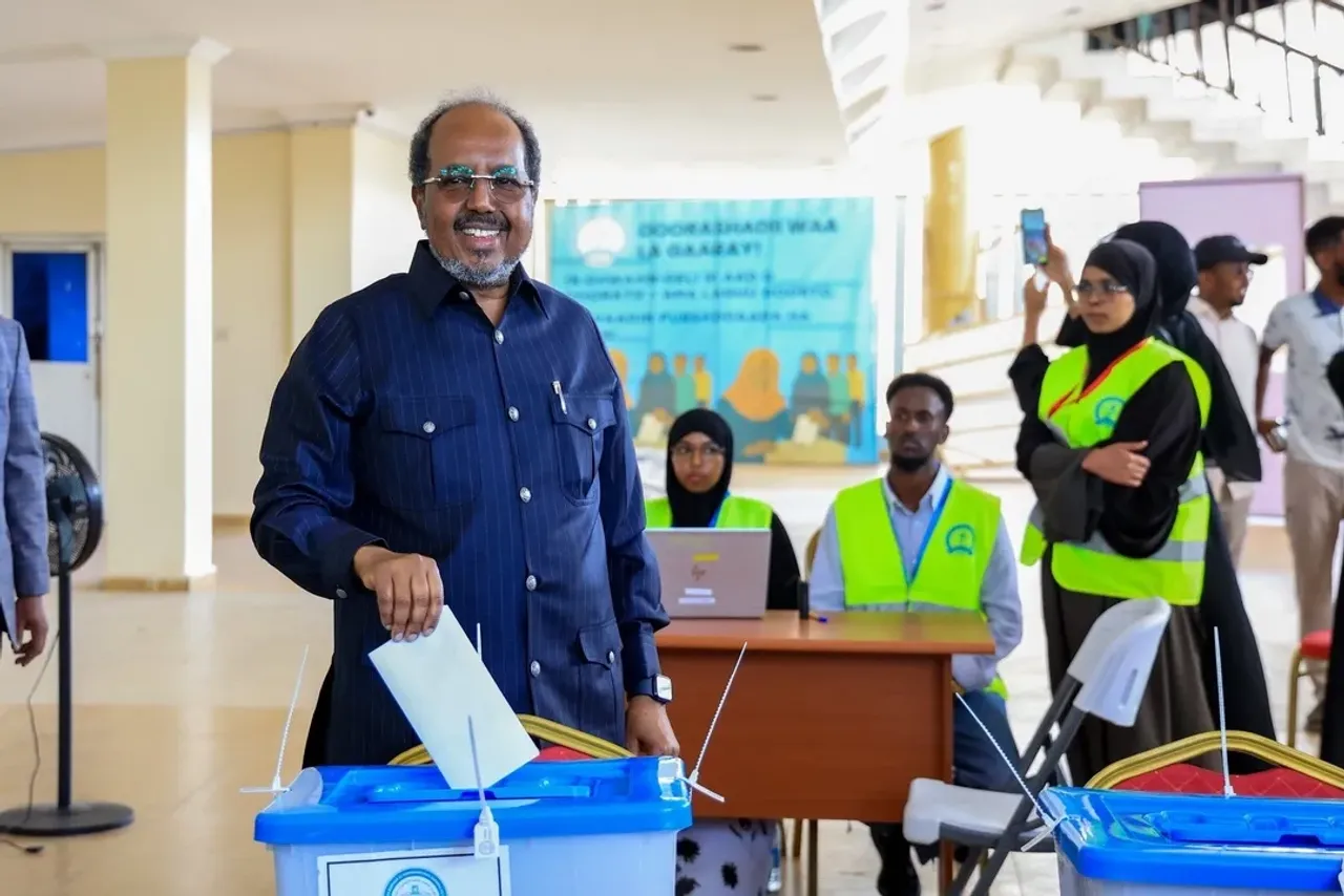 AU Commission chief hails Somalia for Mogadishu's first direct election in decades