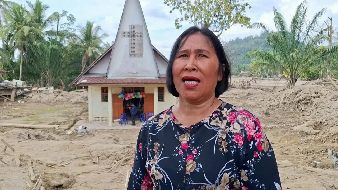 Bangkit dari bencana, jemaat di Tapanuli Selatan gelar misa Natal perdana pasca banjir