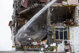 رۇسىيە زېلېنسكىينىڭ ترامپ بىلەن كۆرۈشۈشىدىن بۇرۇن ئۇكرائىناغا ھۇجۇم قىلدى