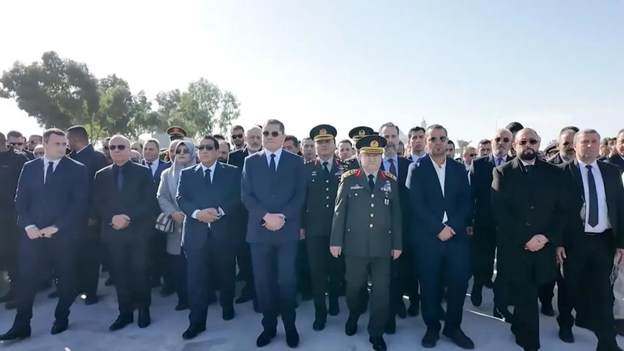 رئيس الأركان التركي يشارك في مراسم تشييع الوفد العسكري الليبي