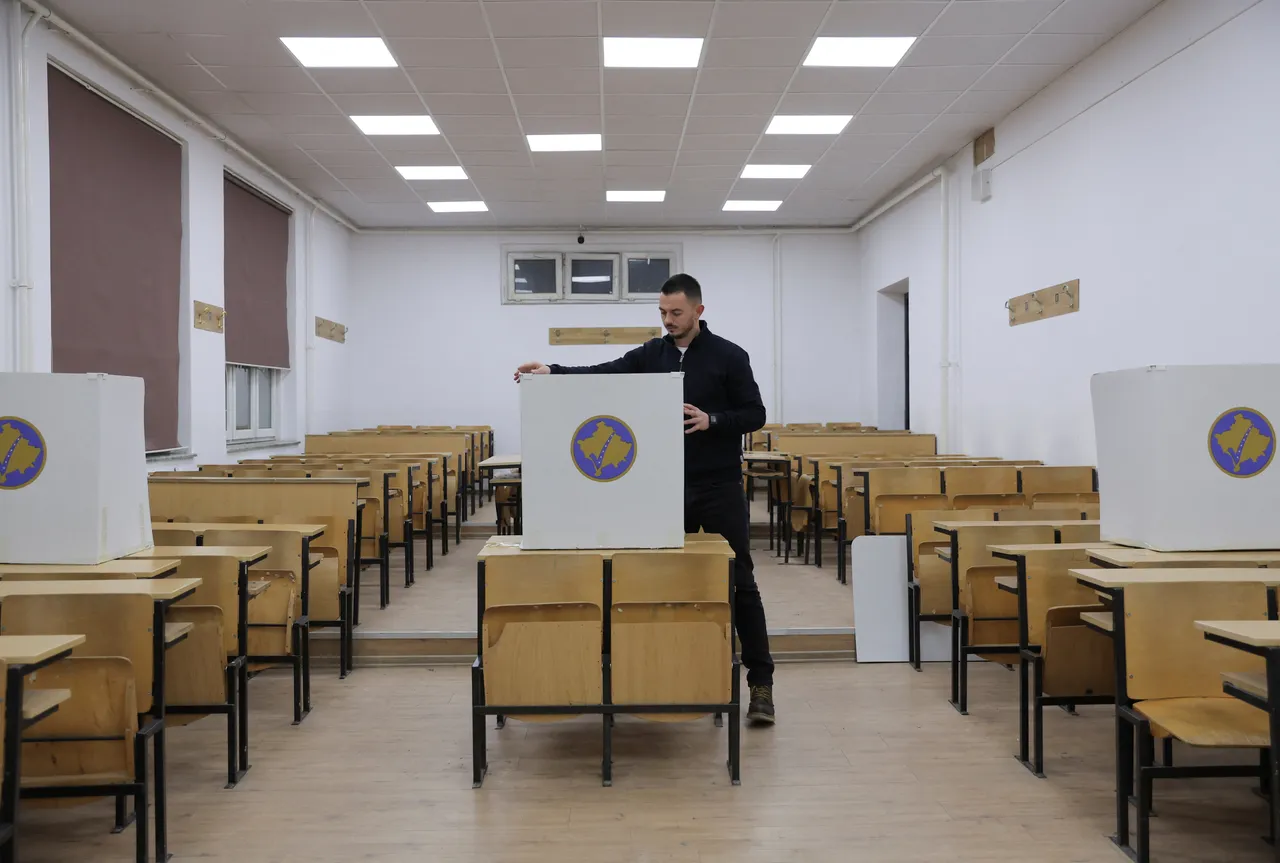 كوسوفو تُجري انتخابات برلمانية مبكرة لكسر الجمود السياسي