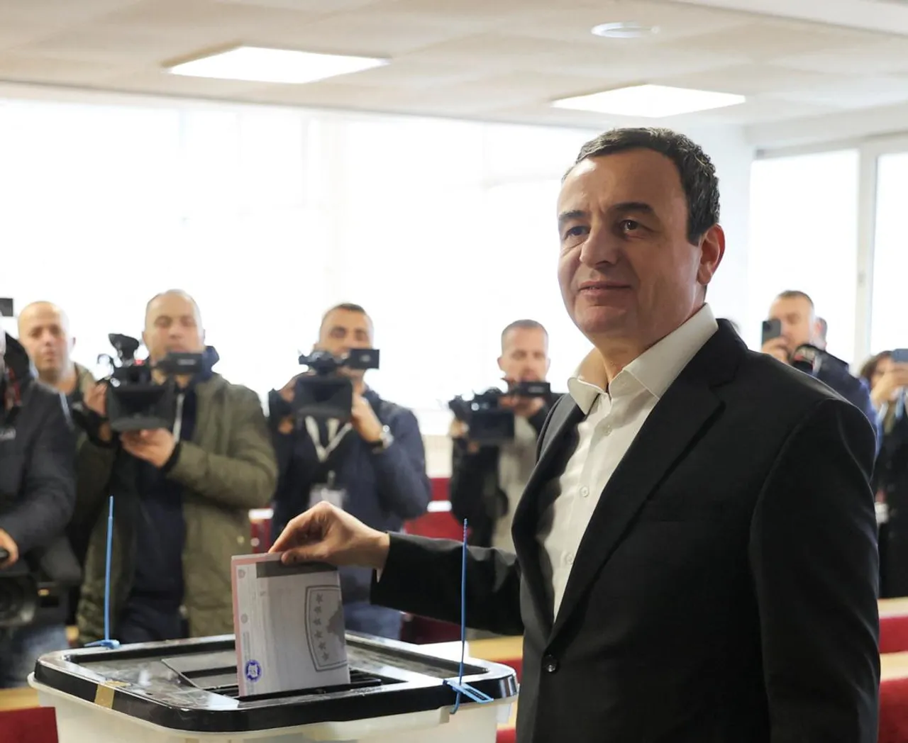 Kurti pas votimit: Uroj që legjislatura e ardhshme ta konstituojë Kuvendin dhe ta formojë Qeverinë