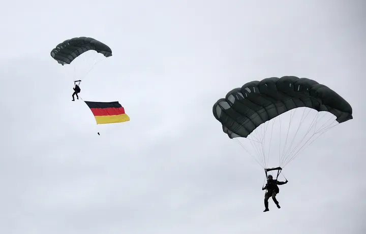 German military paratrooper unit under probe over misconduct, extremism