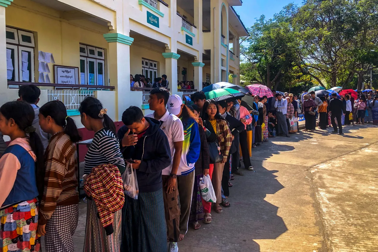 Pilihan raya Myanmar bermula di tengah perang saudara, parti pro-tentera diramal menang