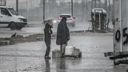 Moti i keq përfshin Gazën, përmbyten mijëra tenda të palestinezëve të zhvendosur