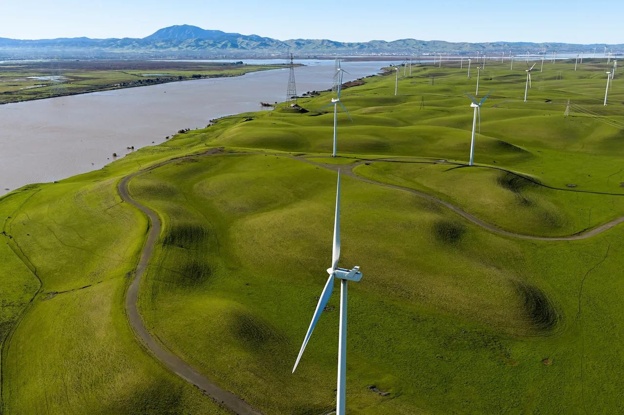 Engie lanceert ‘Happy Hours’: Gratis elektriciteit bij overvloed aan zon en wind