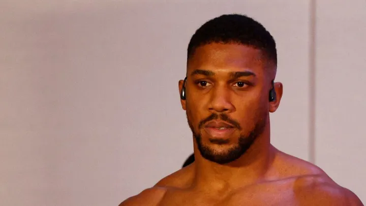 Nigeria authorities say na overspeeding cause Anthony Joshua accident wey kill pipo