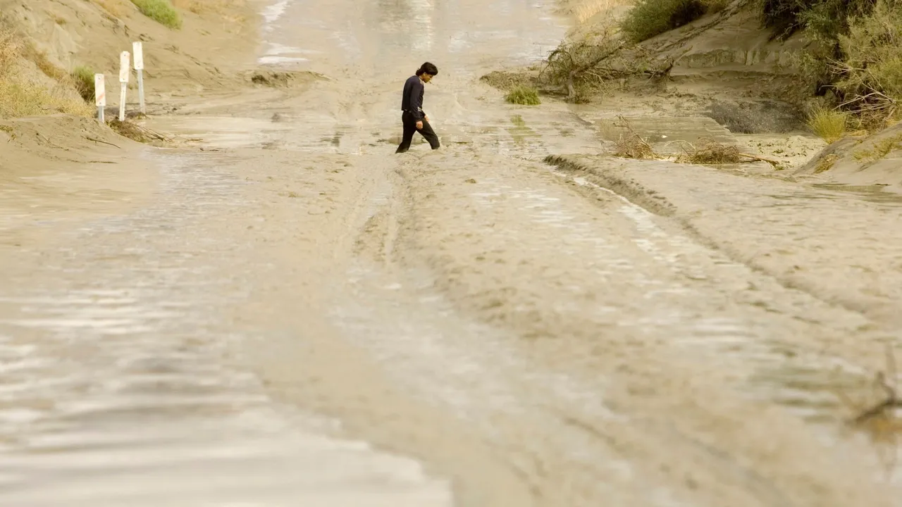 سیلاب در استان کهگیلویه و بویراحمد ایران جان ۳ نفر را گرفت