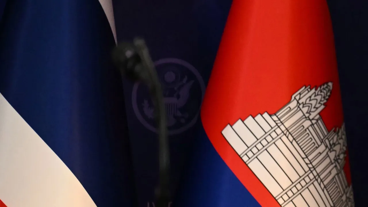 Қытай Тайланд пен Камбоджа министрлерін қабылдады