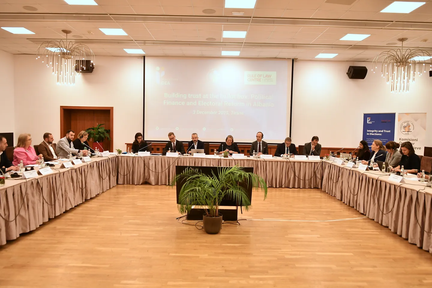 Tirana nis diskutimet për financimin e partive politike dhe reformën zgjedhore