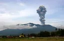 Gunung Marapi kembali erupsi, abu vulkanik menyelimuti wilayah Agam