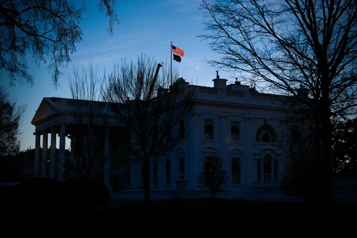 USA stoppen Einwanderungsanträge von Menschen aus 19 Ländern