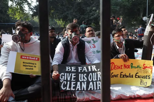 दिल्ली में जहरीली हवा के कारण 2,00,000 से अधिक श्वसन संबंधी रोग के मामले दर्ज