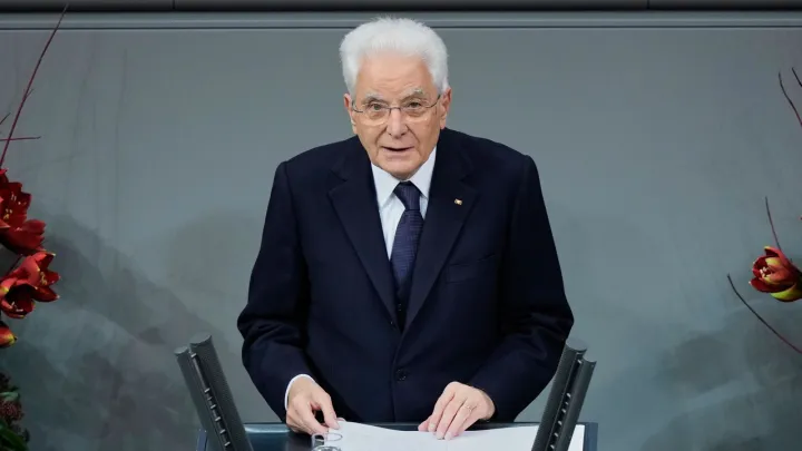 Prezident S.Mattarella Avropada ümumi müdafiə stukturunun qurulması barədə danışdı