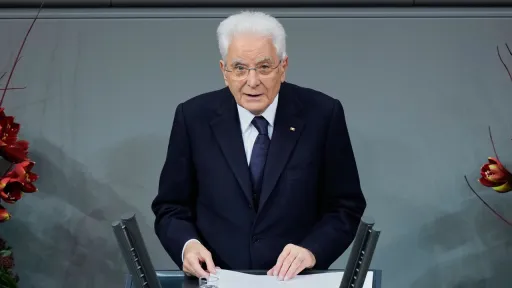 Prezident S.Mattarella Avropada ümumi müdafiə stukturunun qurulması barədə danışdı