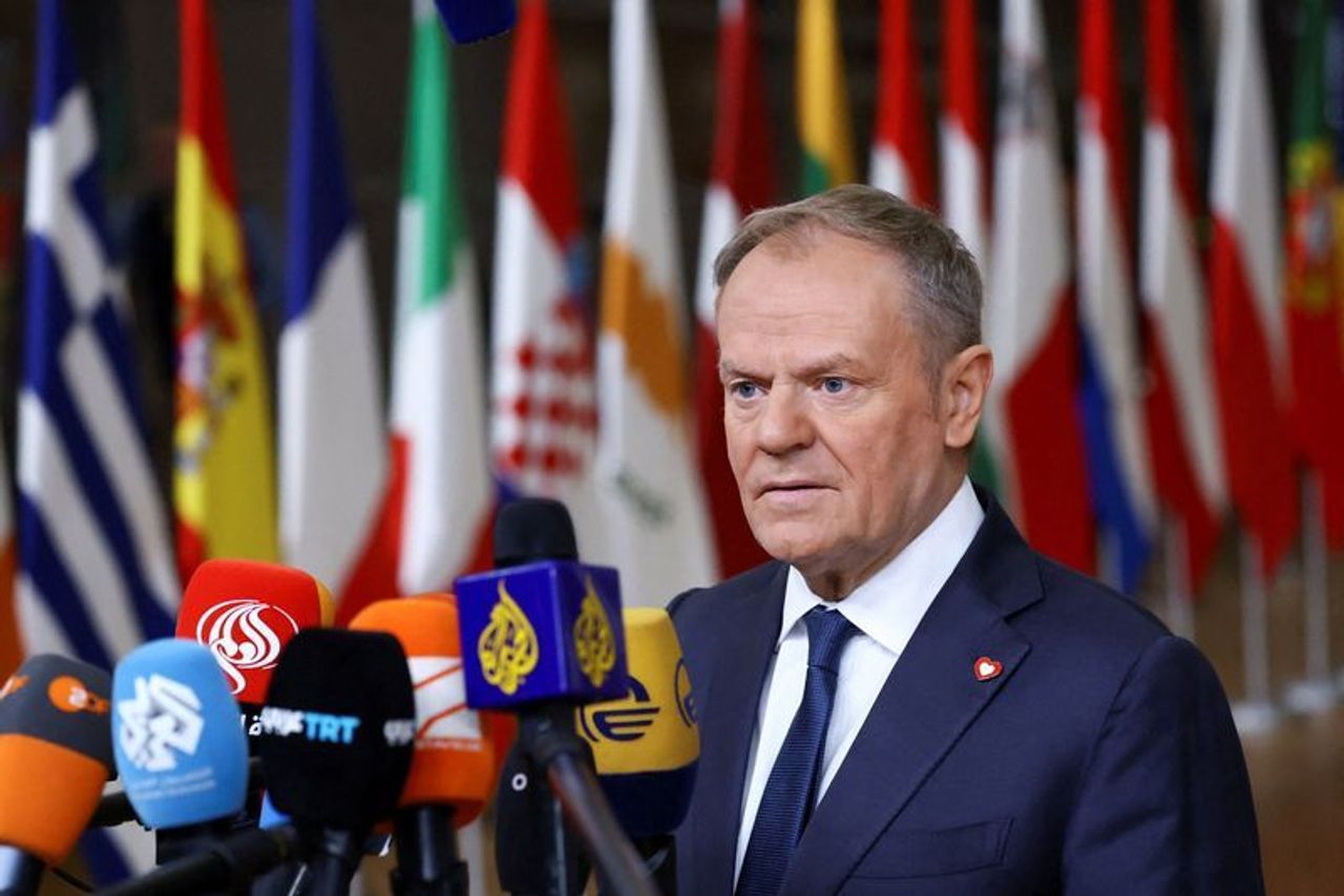 Poland to build Europe’s ‘strongest army’ in 2026: PM Tusk - TRT World