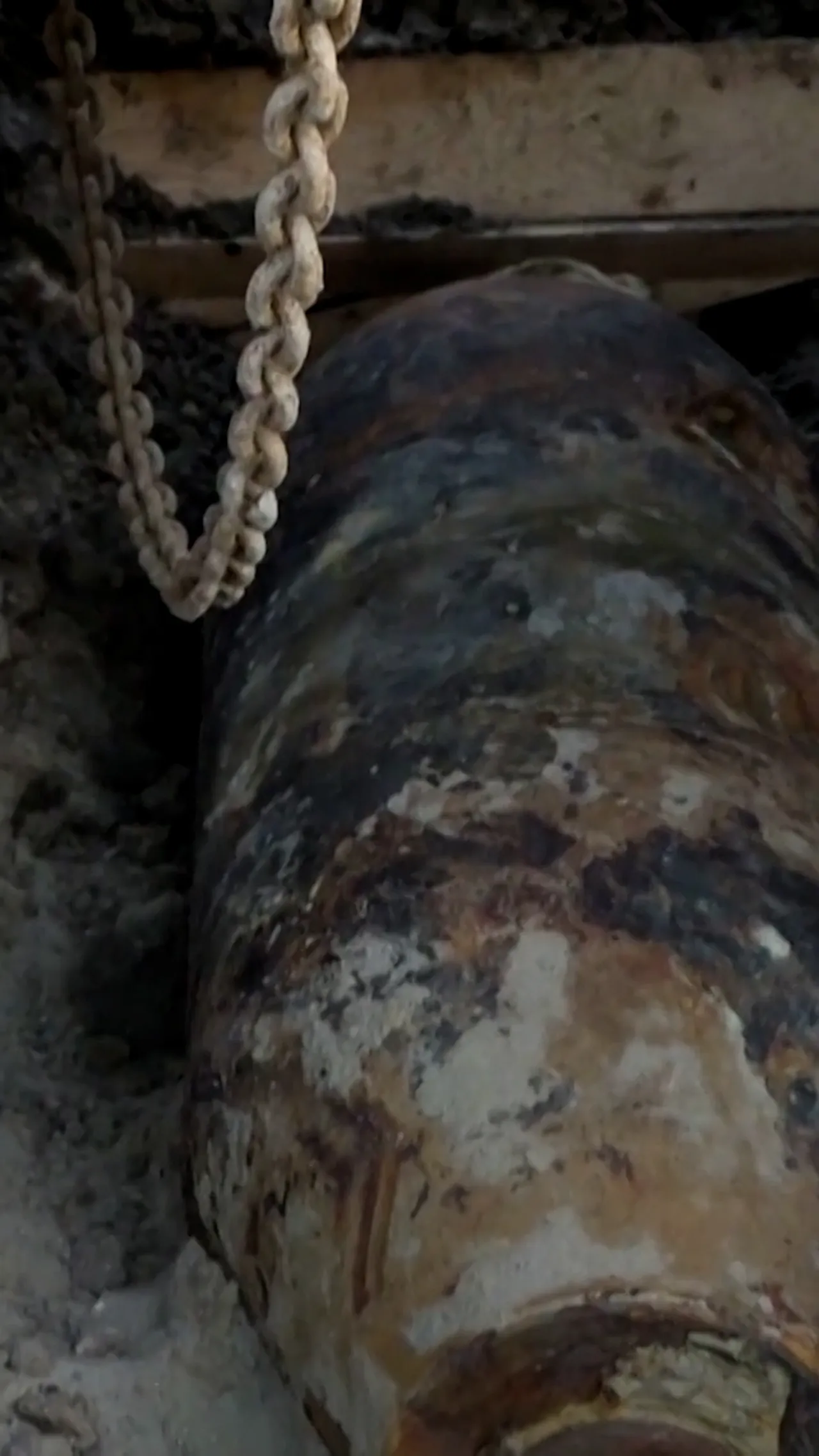 Bom Perang Dunia II seberat 470 kg di Serbia berhasil dijinakkan