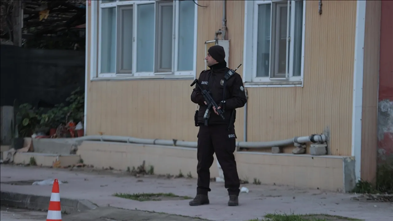 Туркије приведе поголема група осомничени за ширење пропаганда на ИСИС