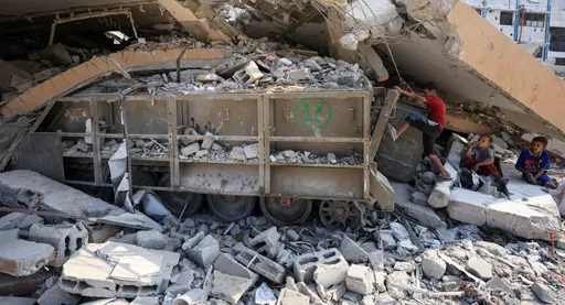 Истрага: Израел распоредил масивни камион-бомби во градот Газа пред прекинот на огнот