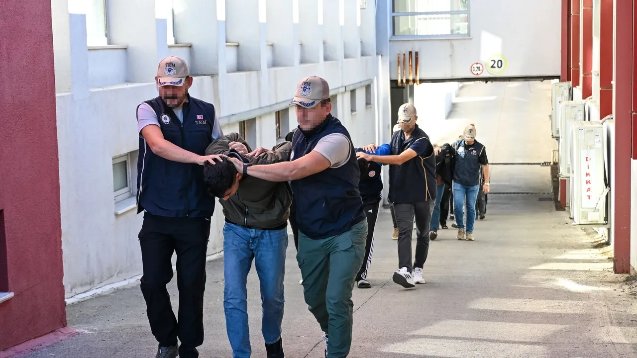 وزير الداخلية التركي: توقيف 125 مشتبهاً بانتمائهم لتنظيم "داعش" الإرهابي