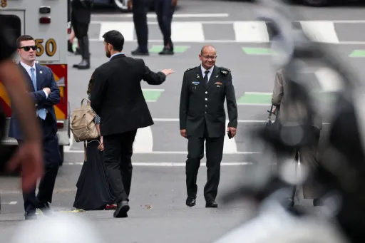 Netanyahu nomme son secrétaire militaire, Roman Goffman, directeur du Mossad