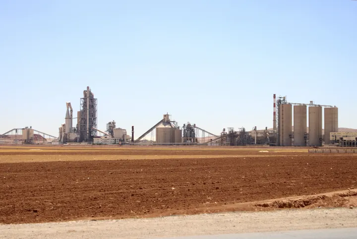 Procès Lafarge: la DGSE a tenté de recruter d’anciens employés comme informateurs