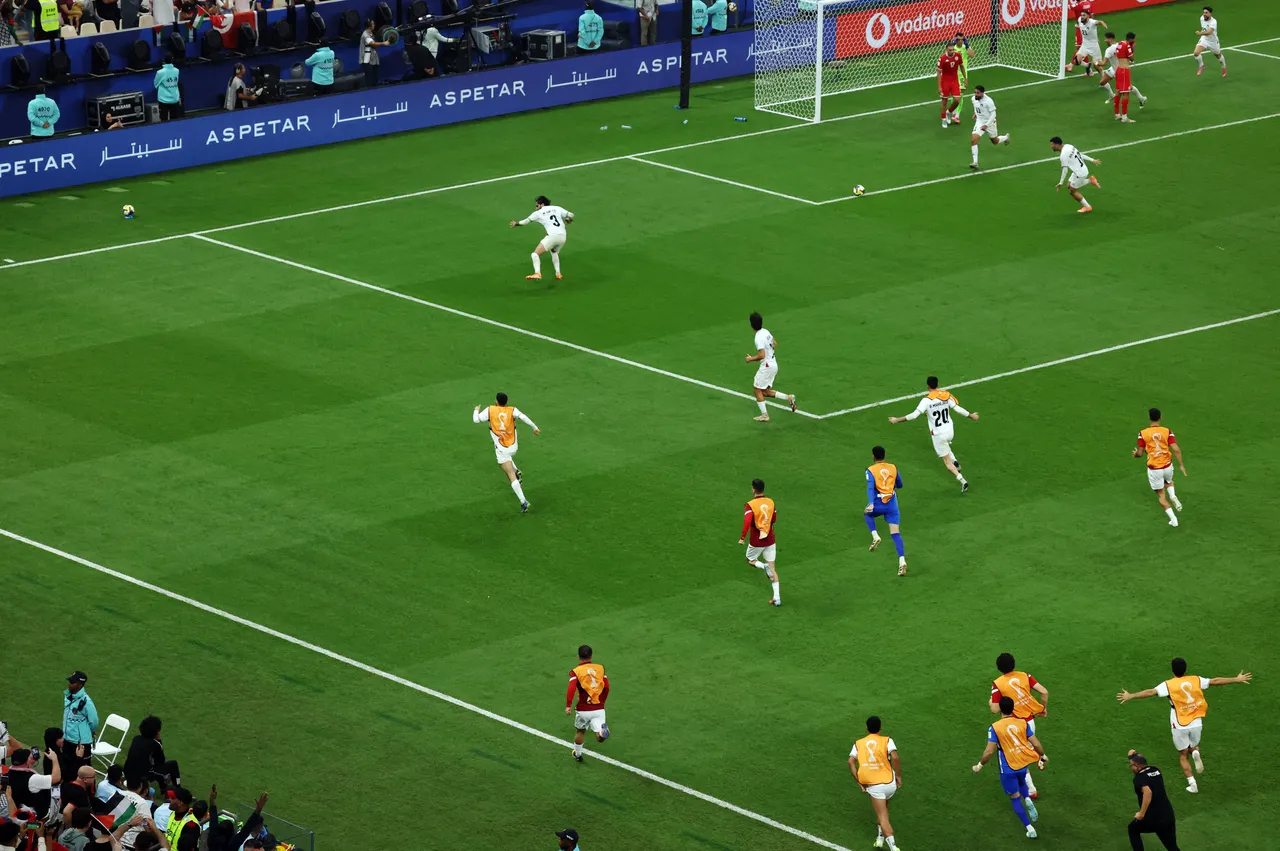 Ərəb Kubokunda Tunisə qarşı möhtəşəm bir dönüş edən Fələstin A qrupunda birinci yeri tutub