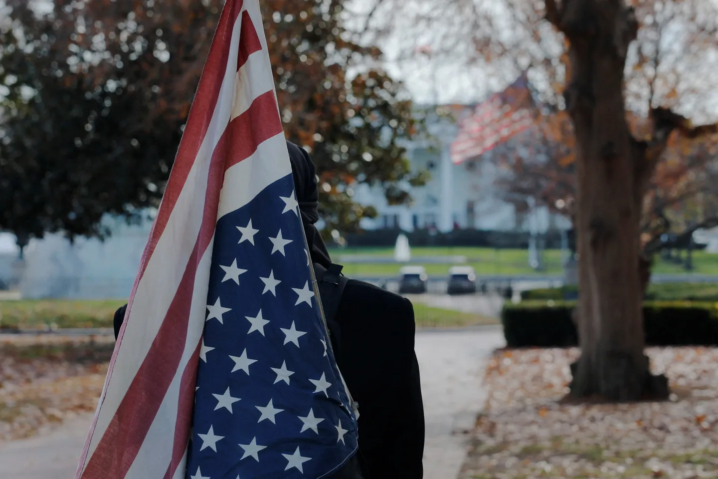 US plans to vet social media of visa waiver travellers as delays cause fury in India