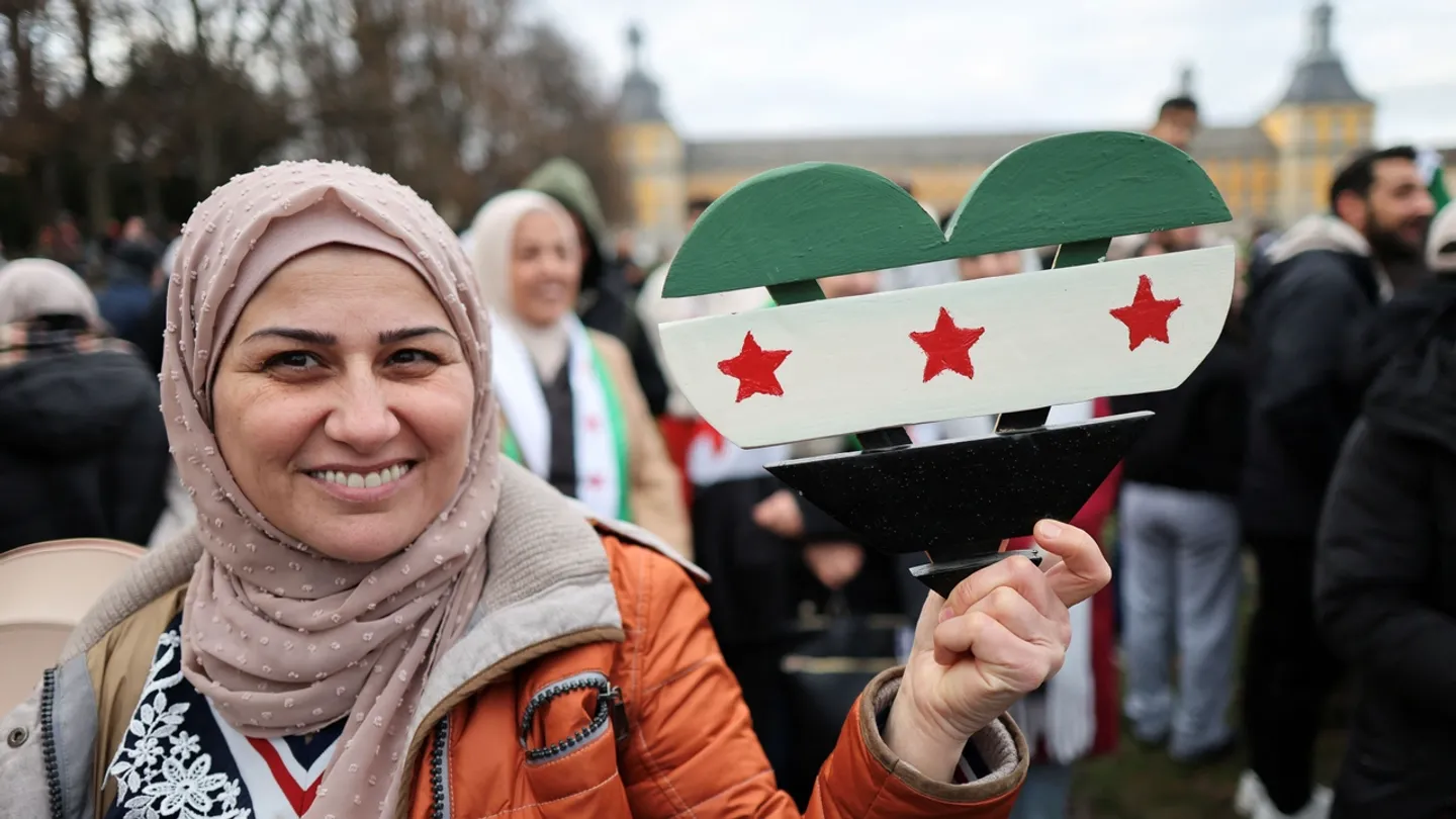 Awrupa Berlege süriyälelärgä qarata sıyınu säyäsäten qabat qarıy