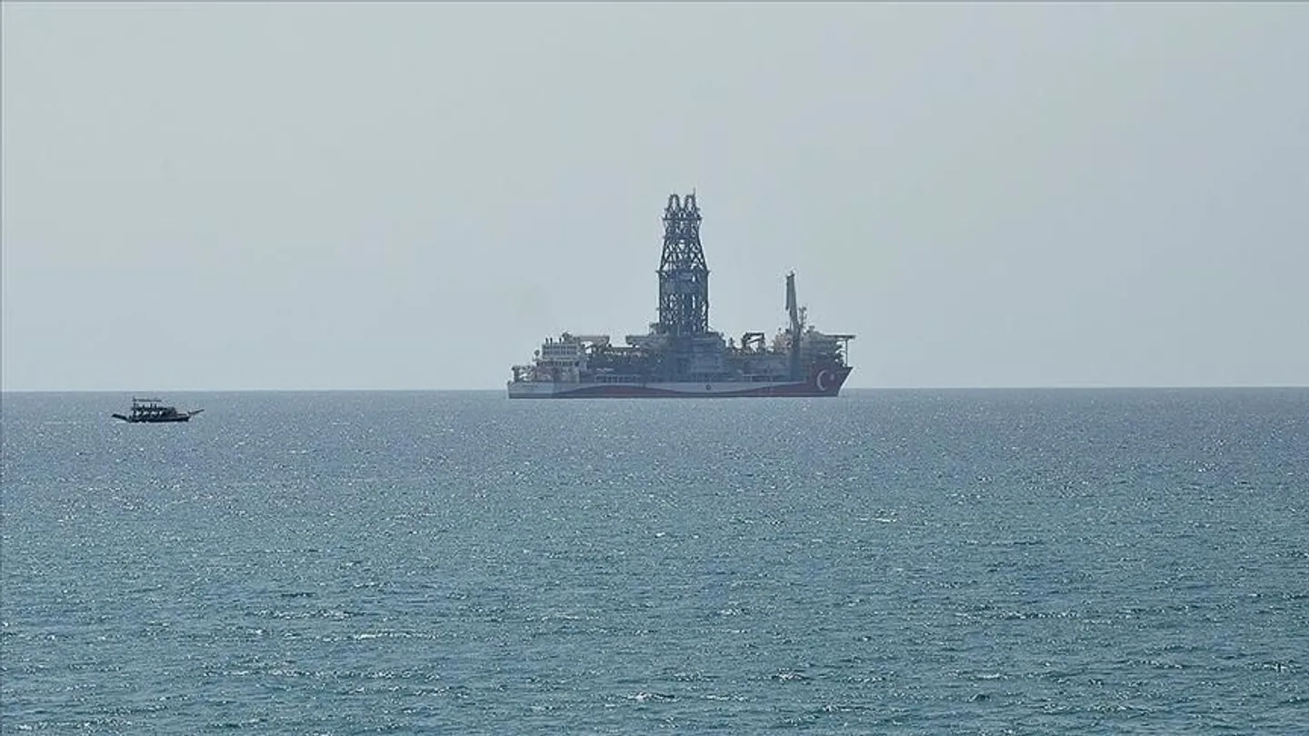 Anija e gjashtë e shpimit në ujëra të thella e Türkiyes do të operojë në Detin e Zi