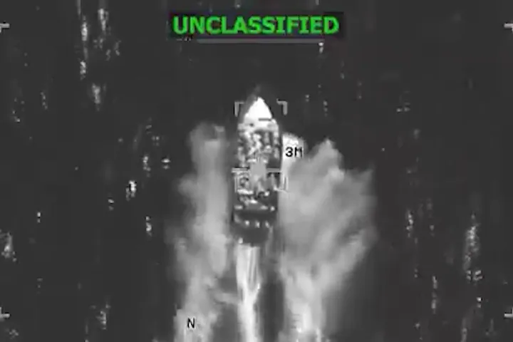 EE.UU. ataca un nuevo barco en el Caribe, mientras Petro denuncia amenazas de Trump a Colombia