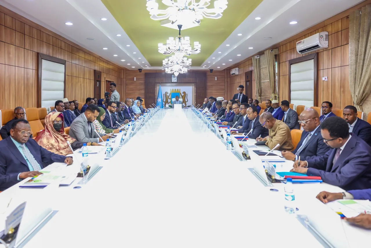 Golaha Wasiirrada oo ansixiyay dib-u-eegista Xeerka Ciqaabta Soomaaliyeed iyo heshiisyo muhiim ah