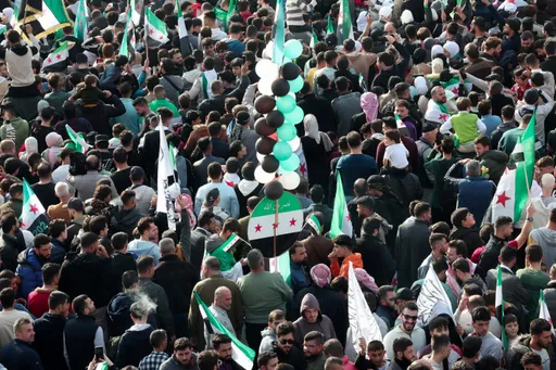 سوريا.. احتفالات واسعة بذكرى "التحرير والنصر" في عدة محافظات