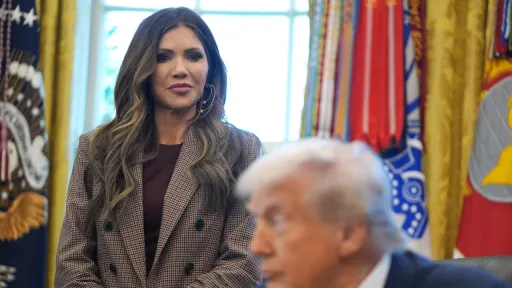 АКШ саякаттоого тыюу салууну 30дан ашык өлкөгө кеңейтиши мүмкүн