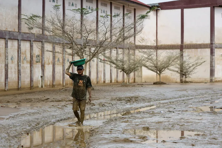 BMKG perkirakan musim hujan Indonesia kembali normal pada 2026