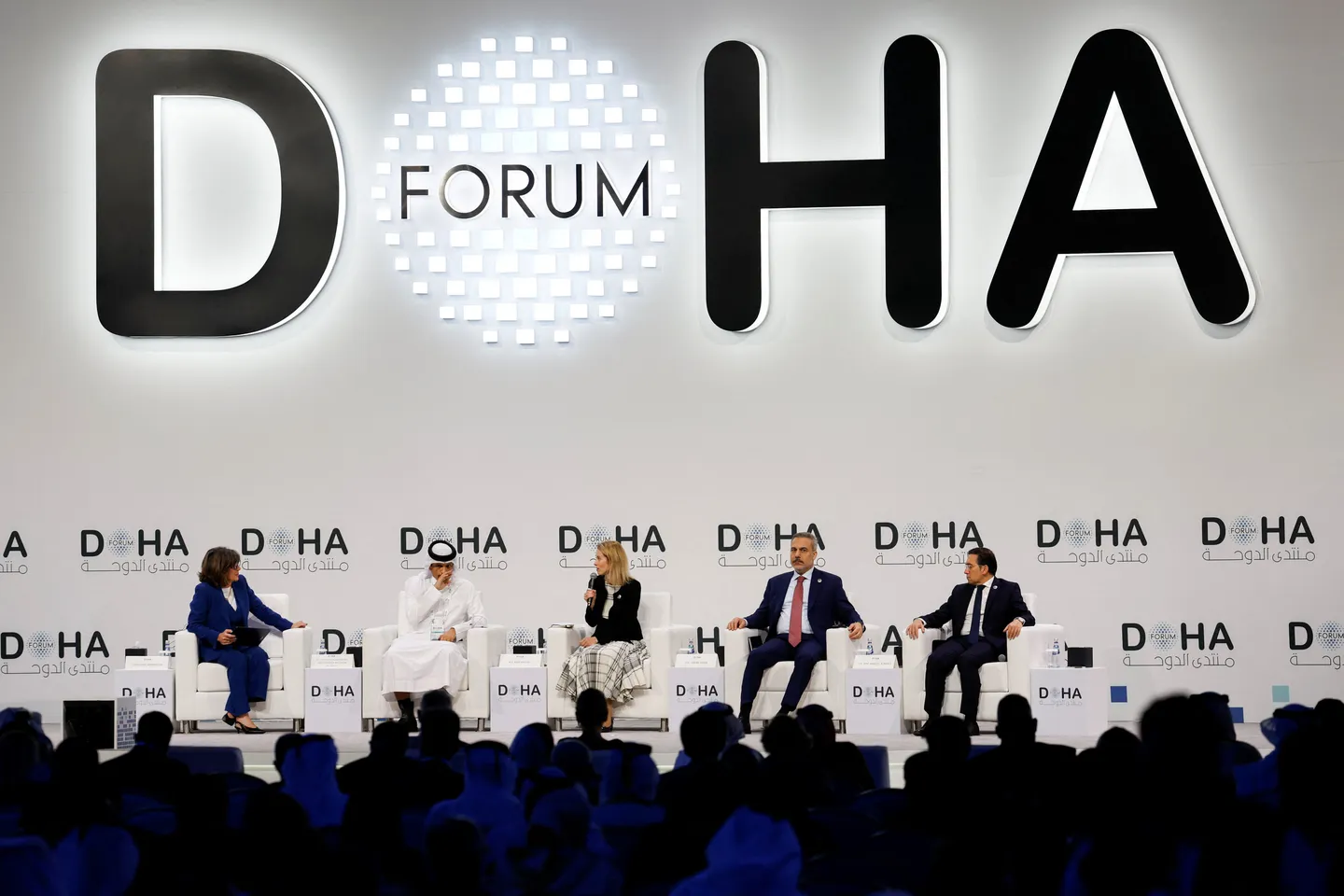 منتدى الدوحة ينطلق بنسخته الـ23 بمشاركة واسعة.. وفيدان: مستعدون لإرساء السلام في غزة