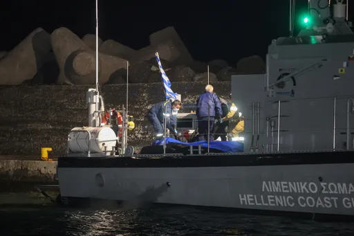 Fundoset anija me emigrantë pranë ishullit grek të Kretës, humbin jetën 14 shtetas egjiptianë