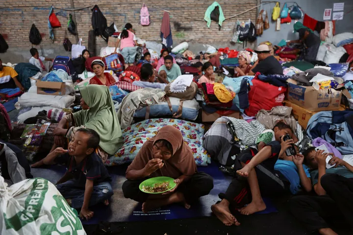 Banjir dan longsor di Sumatera tewaskan ratusan, kelaparan mengancam desa terpencil