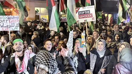 مظاهرة في برلين تطالب بوقف تصدير السلاح لإسرائيل.. وآلاف المغاربة يخرجون دعماً لغزة