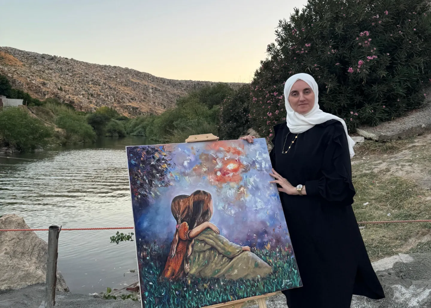 “Pintar es devolver vida”: Al Shab, la artista que impulsa la reconstrucción de Siria con sus obras