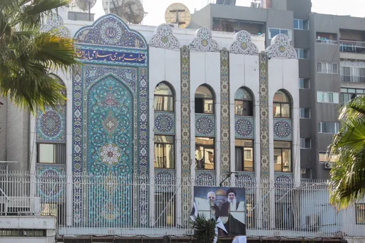 ليلة الهروب الكبير.. شهادات تكشف الانسحاب الإيراني من سوريا قبل سقوط الأسد