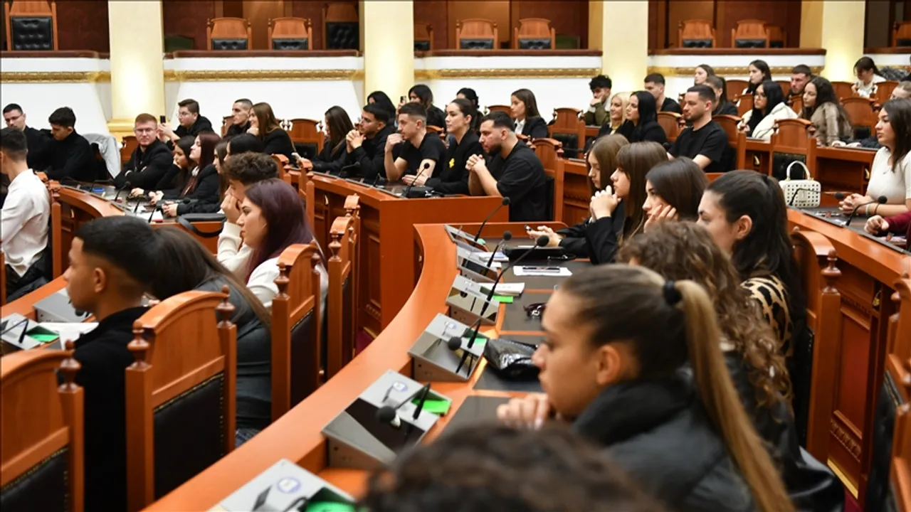 Shqipëri, shënohet Dita Kombëtare e Rinisë