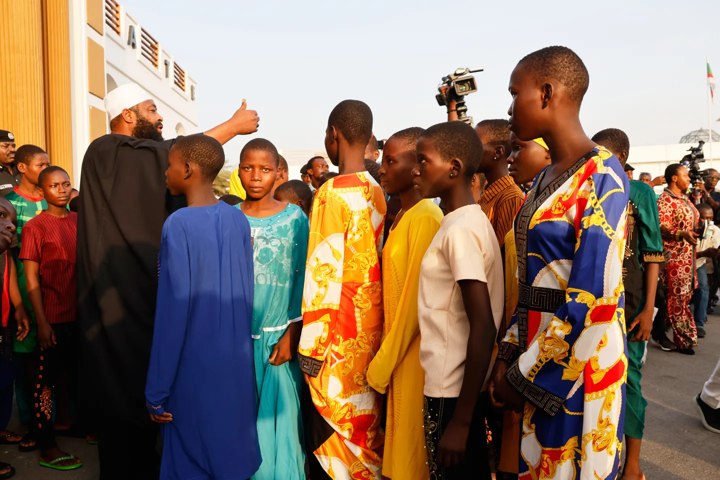 Gwamnatin Jihar Neja ta karɓi ɗalibai 100 na St. Mary’s Catholic School da aka ceto