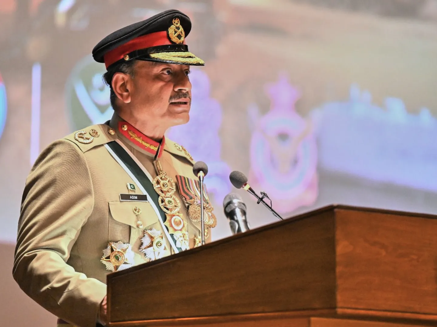 پاکستان لوی درستیز منیر له افغانستانه غوښتي د اسلام اباد او تحریک طالبان پاکستان ترمنځ یو غوره کړي