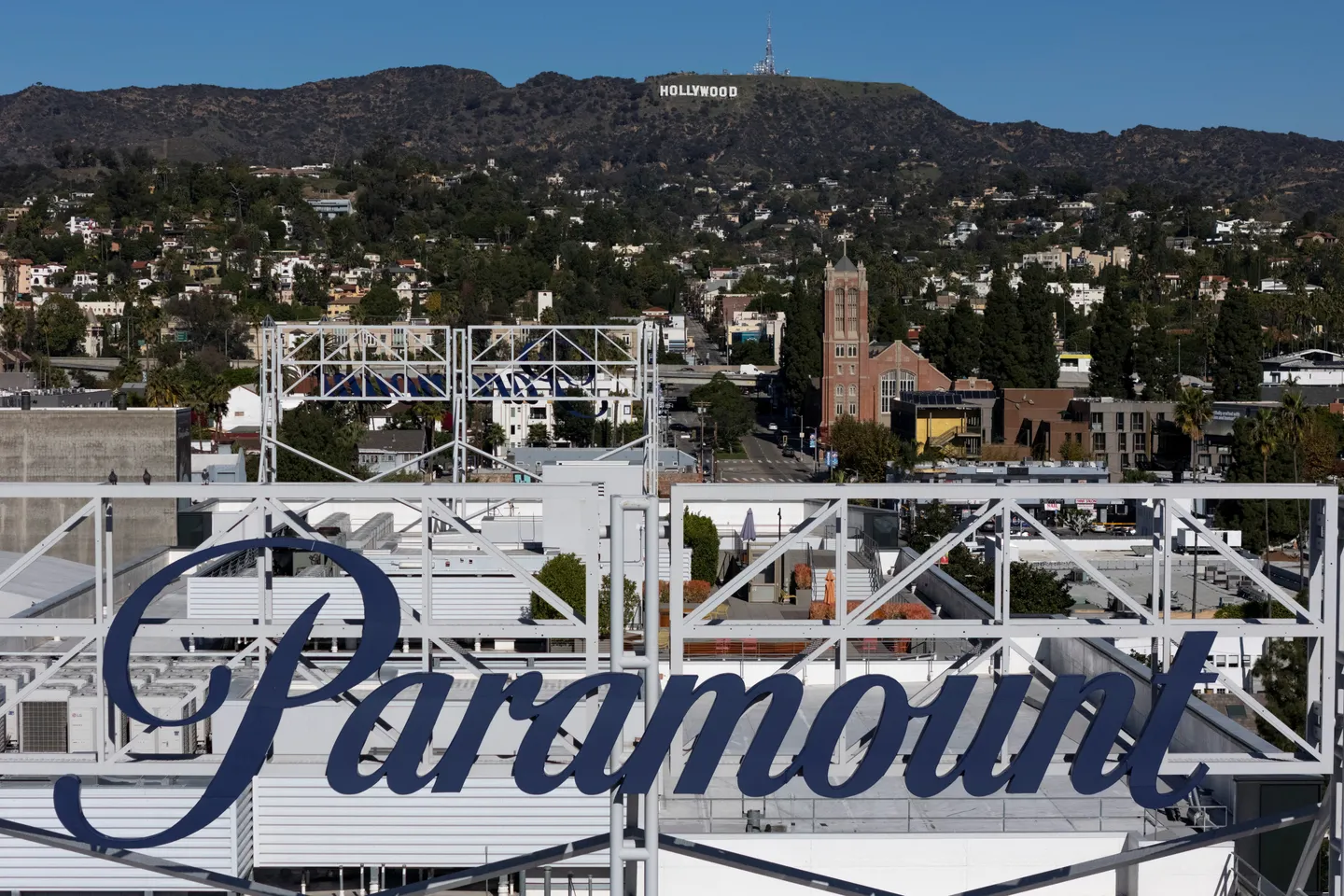 Warner-Deal: Paramount will Netflix mit feindlicher 108-Mrd-Offerte ausstechen