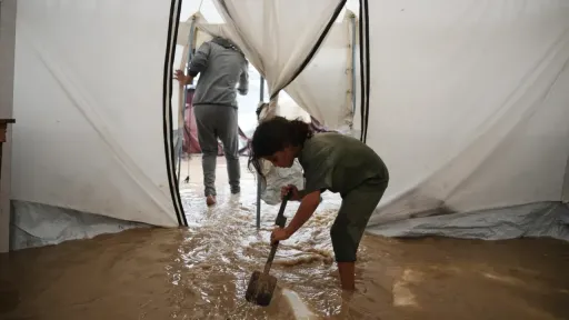 «Врачи без границ»: Израиль задерживает гуманитарные поставки