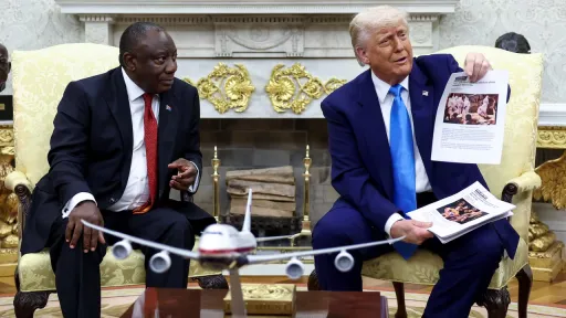 Рамафоса обвиняет США в распространении опасных мифов