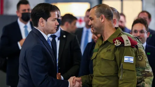 Израиль вел слежку за американскими военными?