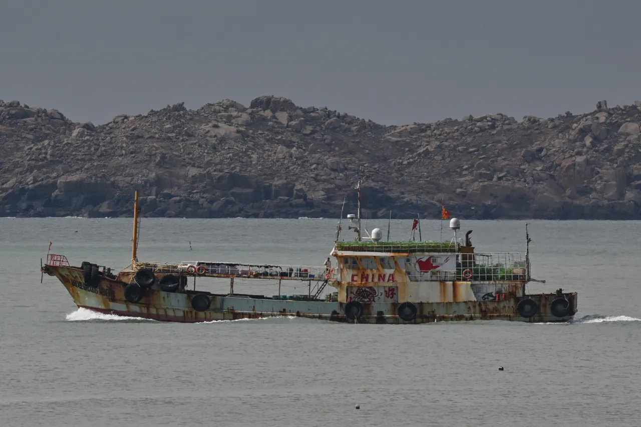 South Korea seizes six 'illegal' Chinese fishing boats in Yellow Sea