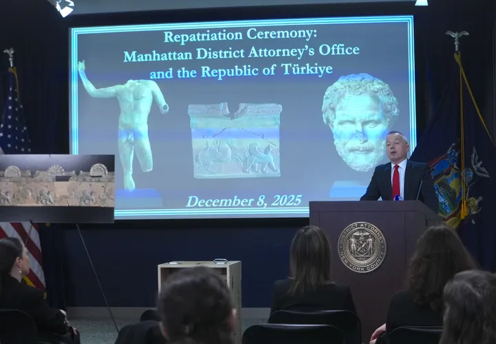 Türkiye welcomes return of looted Anatolian artefacts from the US